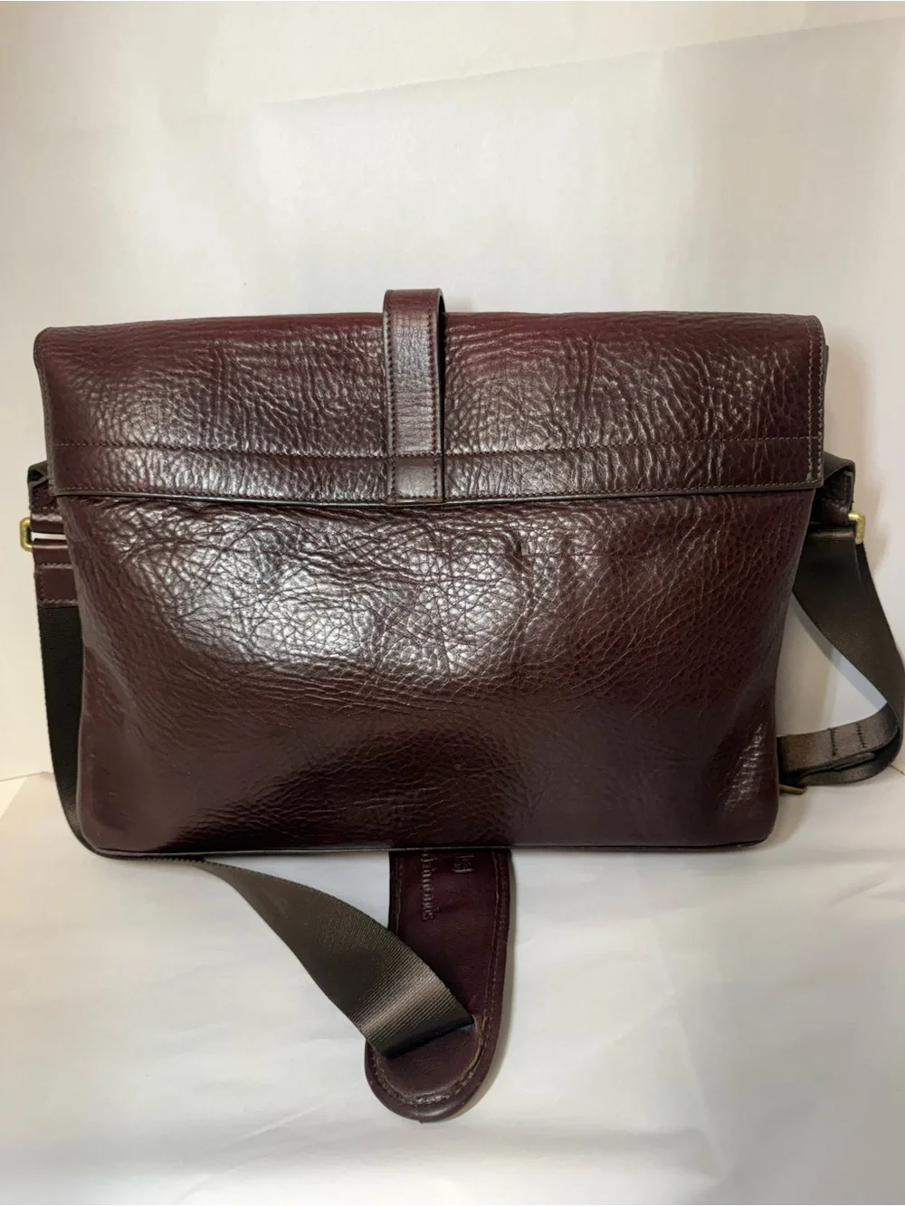 Allen Edmonds Dark Brown Grained Leather Messenger Bag